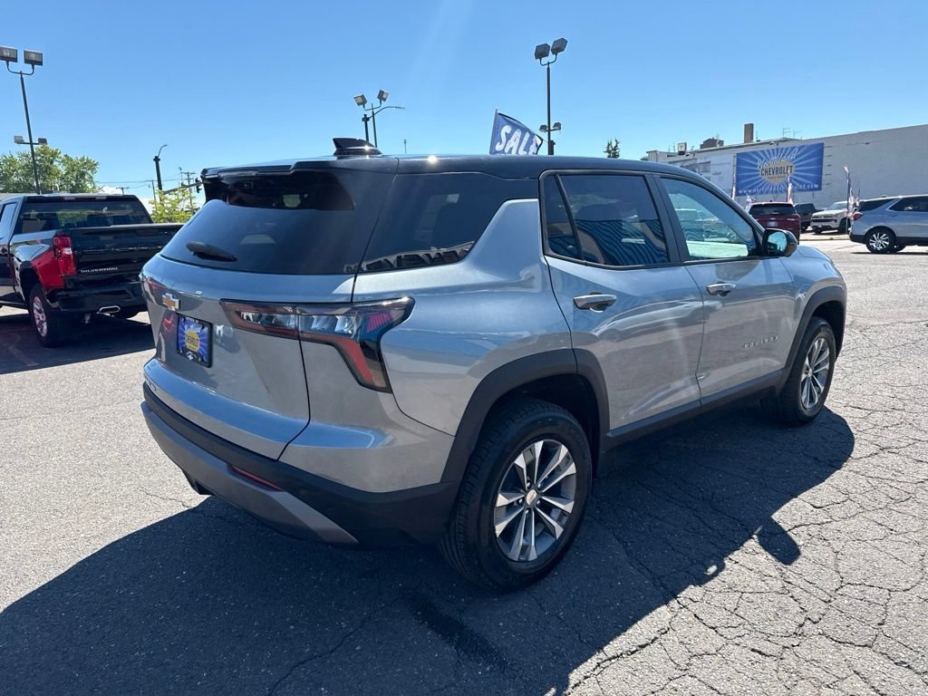 2026 Chevrolet Equinox LT - Photo 8