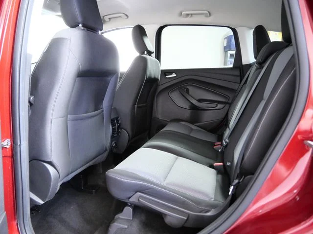 Used 2019 Red Ford SE image 14