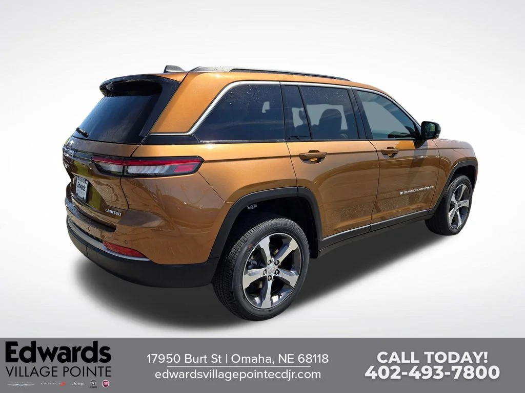 New 2026 Copper Shino Metallic Clear-Coat Exterior Paint Jeep Limited image 3