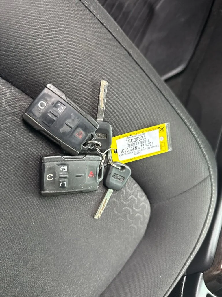 Used 2018 Black GMC SLE1 image 5