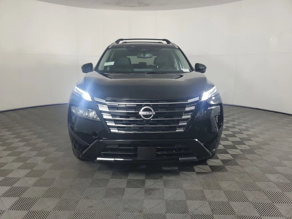 New 2026 Black Nissan Platinum image 9
