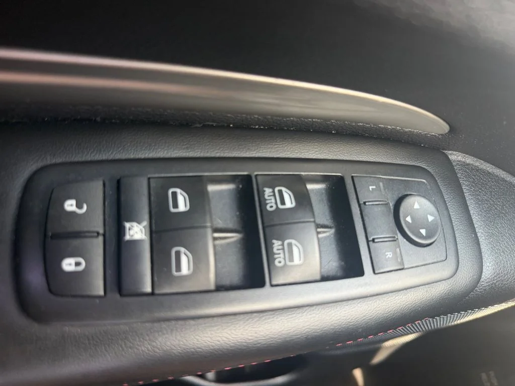 Used 2015 Silver Dodge R/T image 28