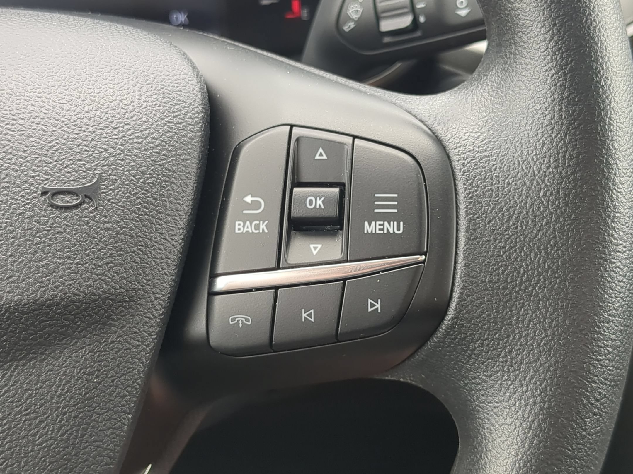 Used 2025 Silver Metallic Ford Active image 18