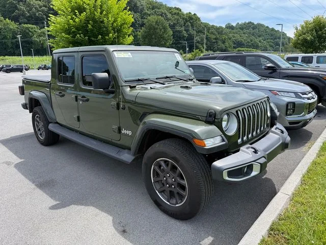 Used 2022 Green Jeep Overland image 12