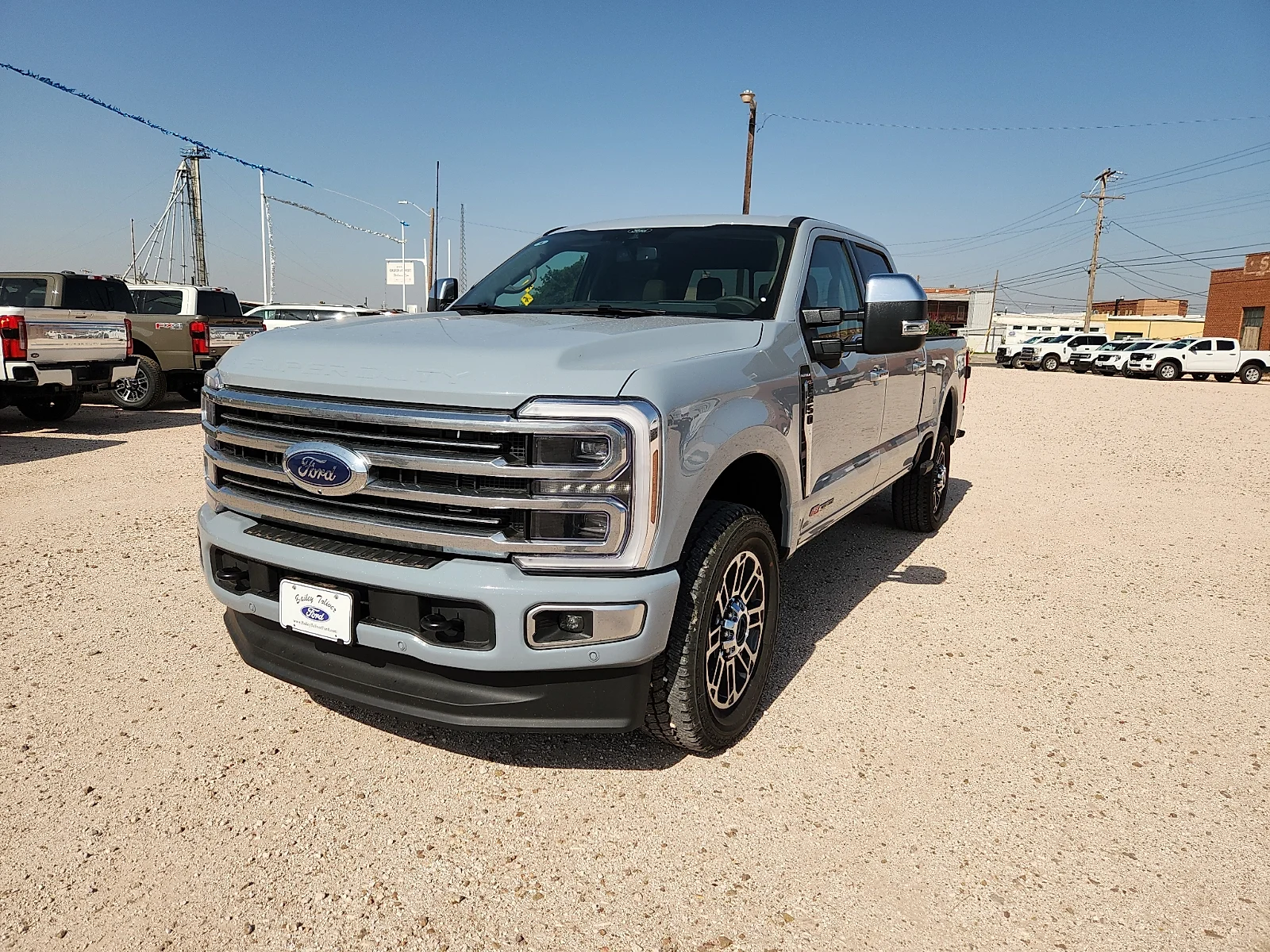 New 2026 Glacier Gray Metallic Tri-Coat Ford Platinum image 3