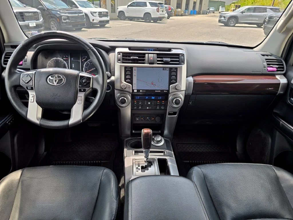 Certified Used 2022 Green Toyota Limited image 5