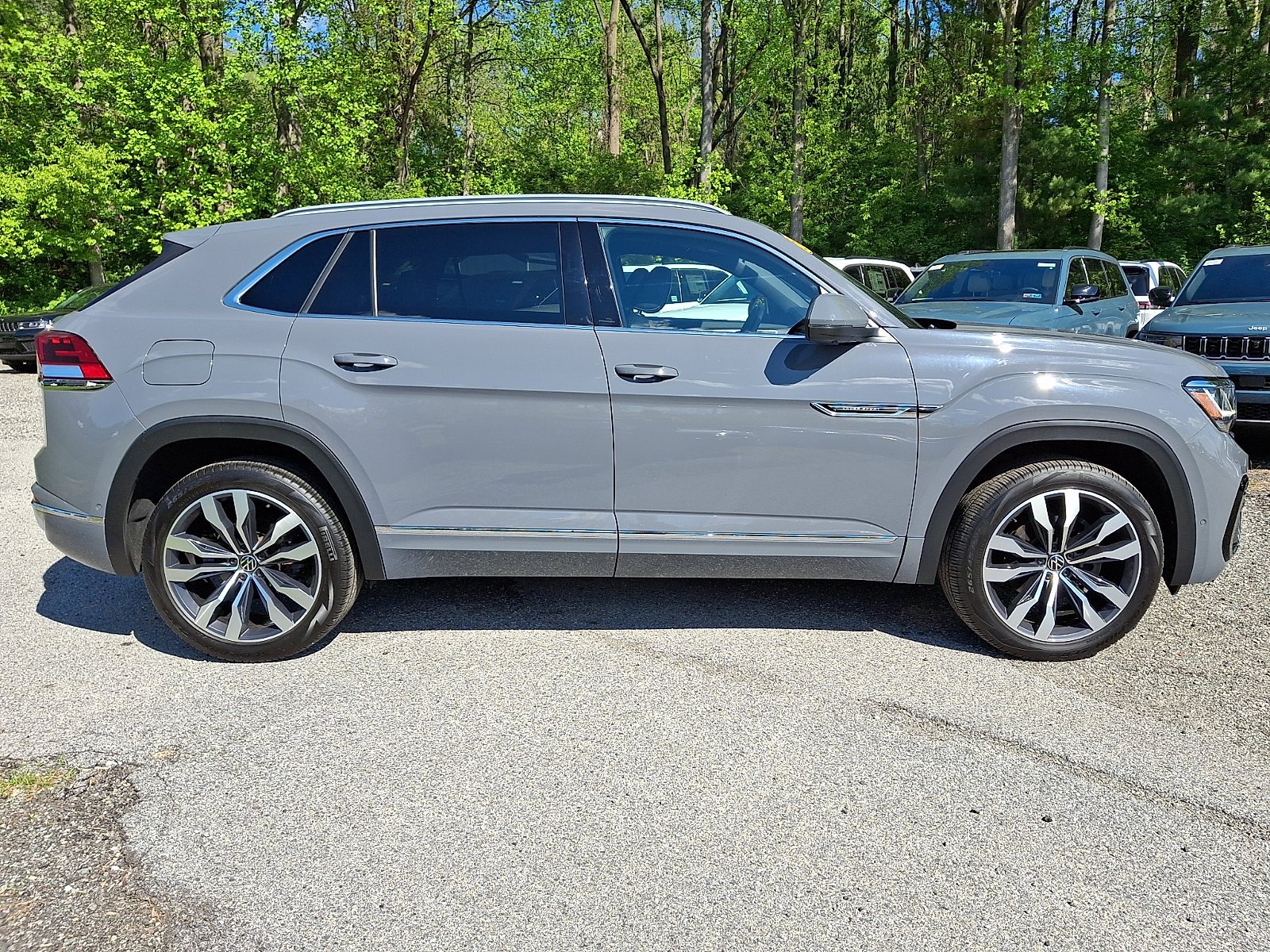 Used 2022 Pure Gray Volkswagen 3.6L V6 SEL Premium R-Line image 7