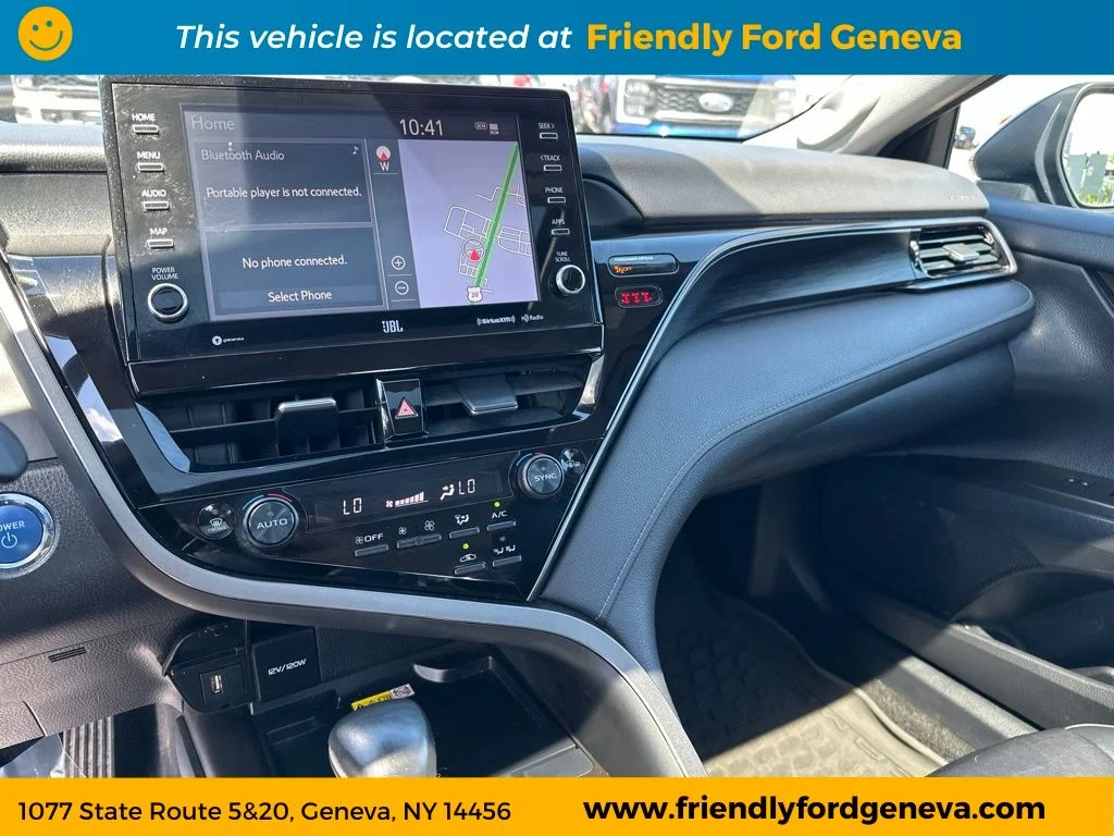 Used 2022 Midnight Black Metallic Toyota XLE image 14