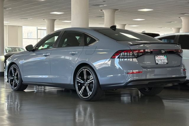 Certified Used 2025 Urban Gray Pearl Honda Sport image 9
