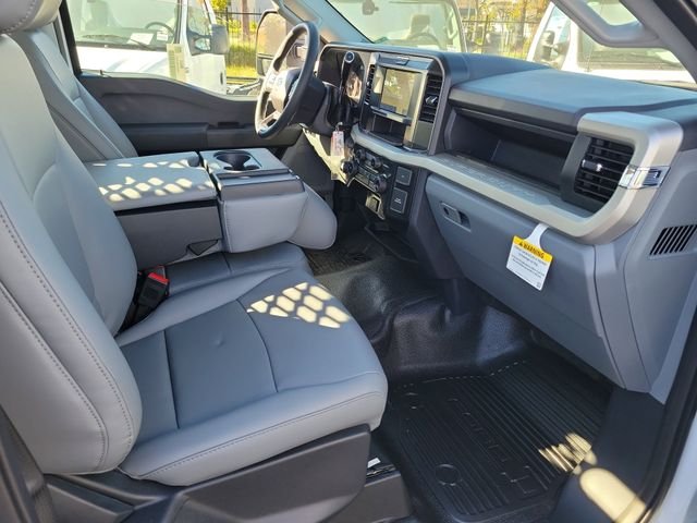 New 2026 Oxford White Ford F-450® XL image 13