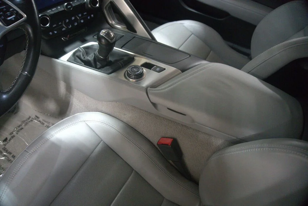 Used 2014 Blade Silver Metallic Chevrolet Stingray image 36