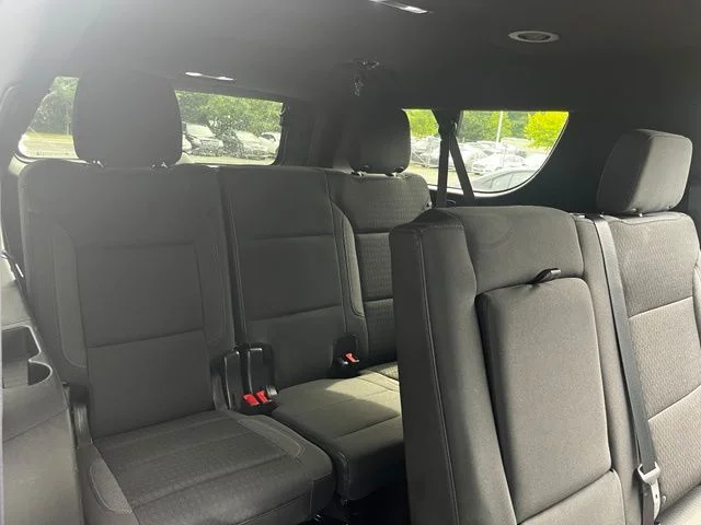Used 2023 Gray GMC SLE image 12