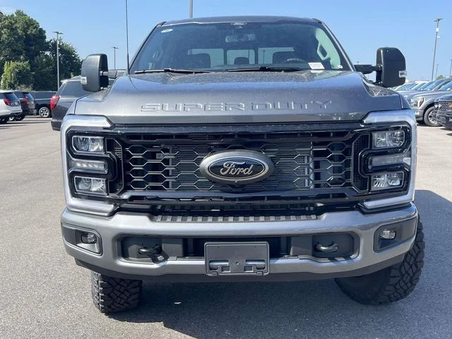New 2026 Carbonized Gray Metallic Ford XLT image 6