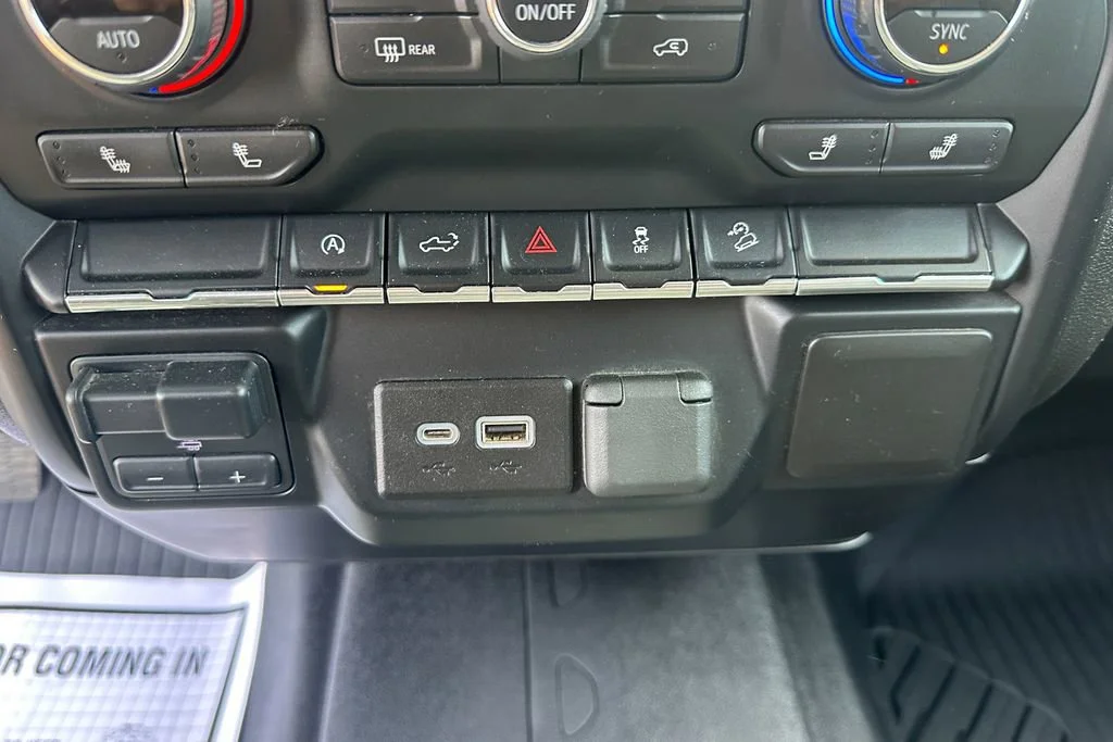 Used 2021 SILVER ICE METALLIC Chevrolet RST image 20