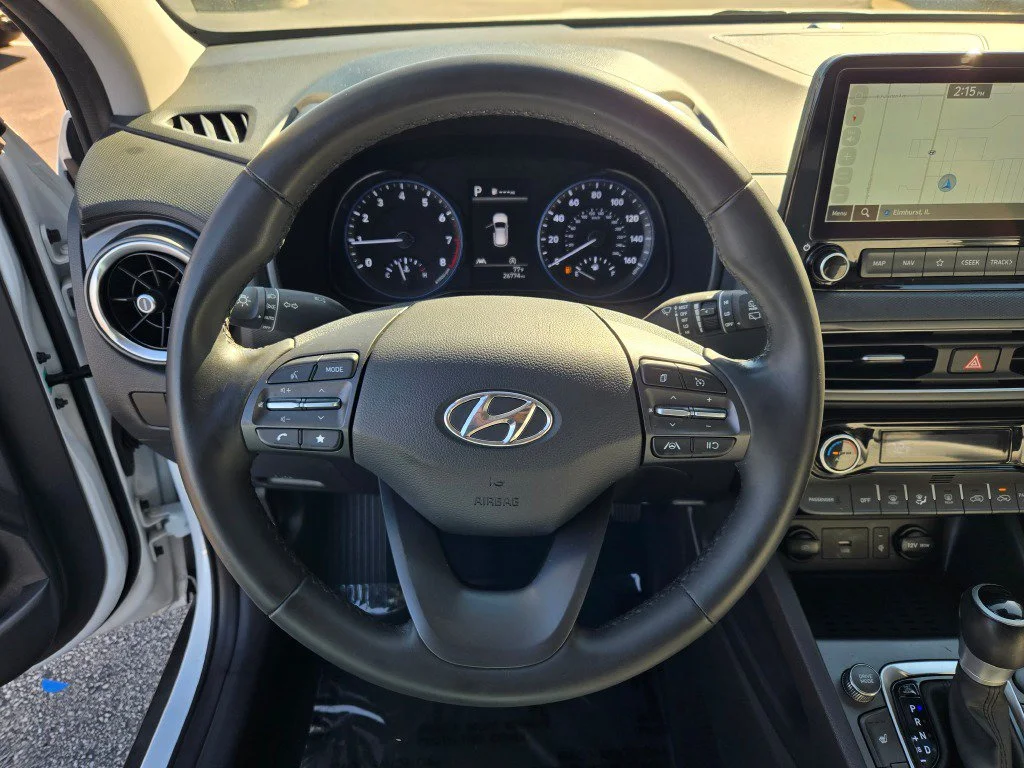 Used 2023 White Hyundai SEL image 31