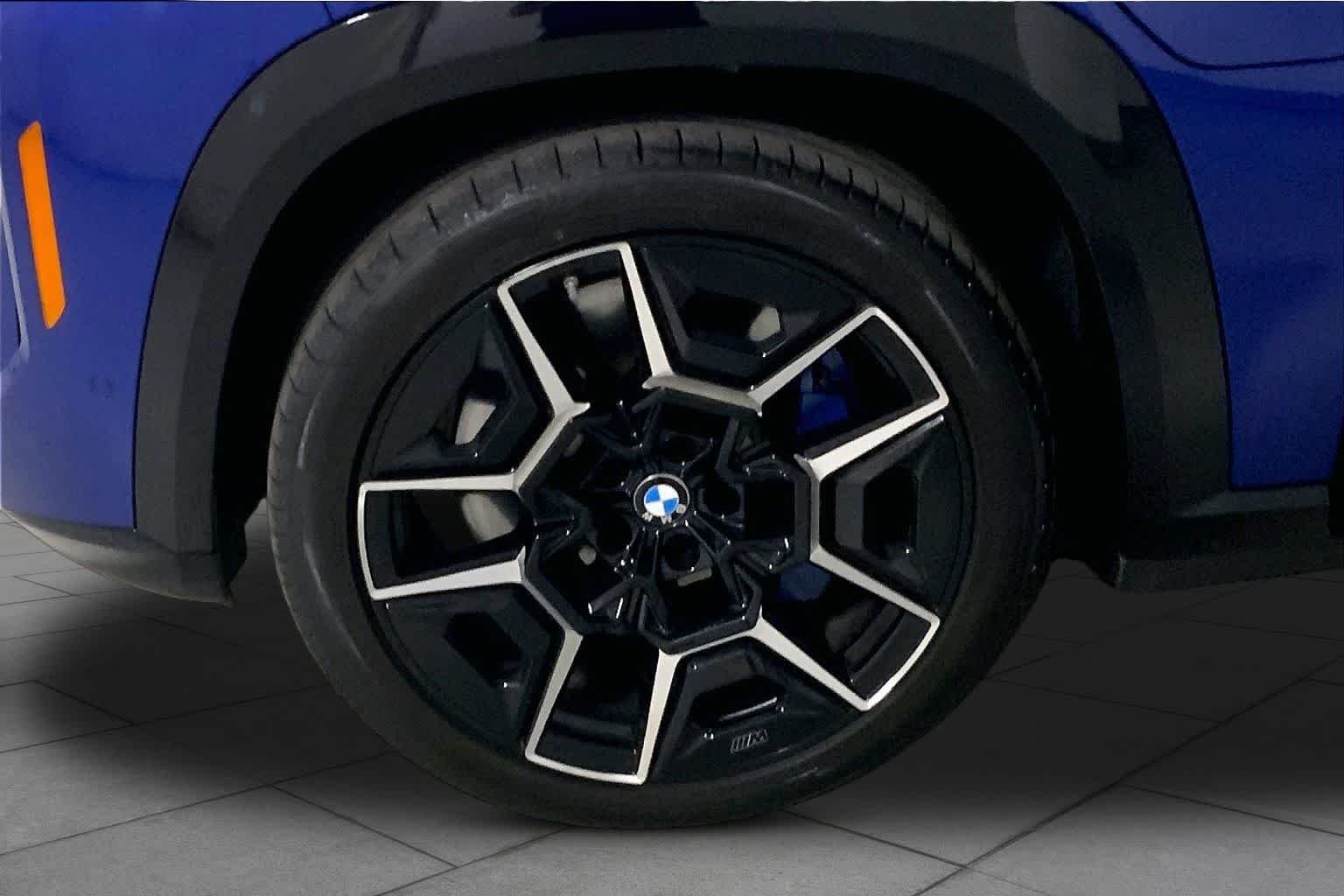 Used 2023 Marina Bay Blue Metallic BMW  image 10