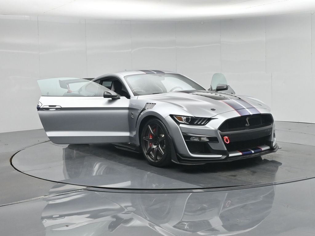 Used 2020 Silver Ford Shelby GT500 image 32