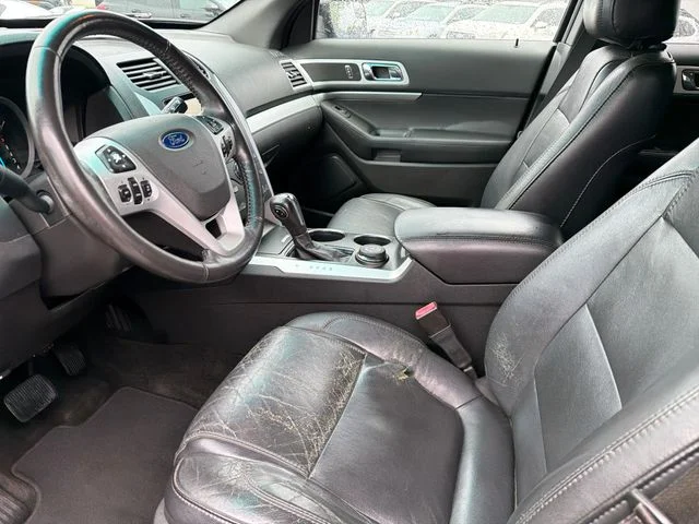 Used 2012 Black Ford XLT image 16