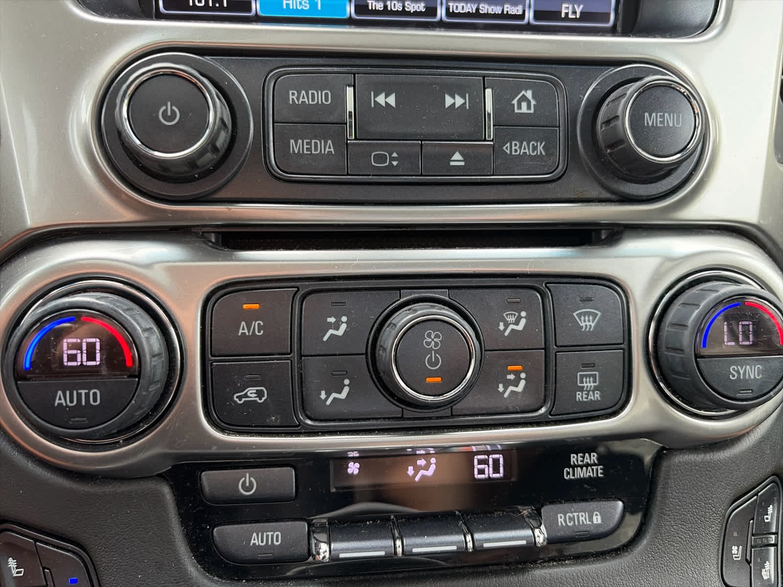 Used 2019 Shadow Gray Metallic Chevrolet Premier image 43