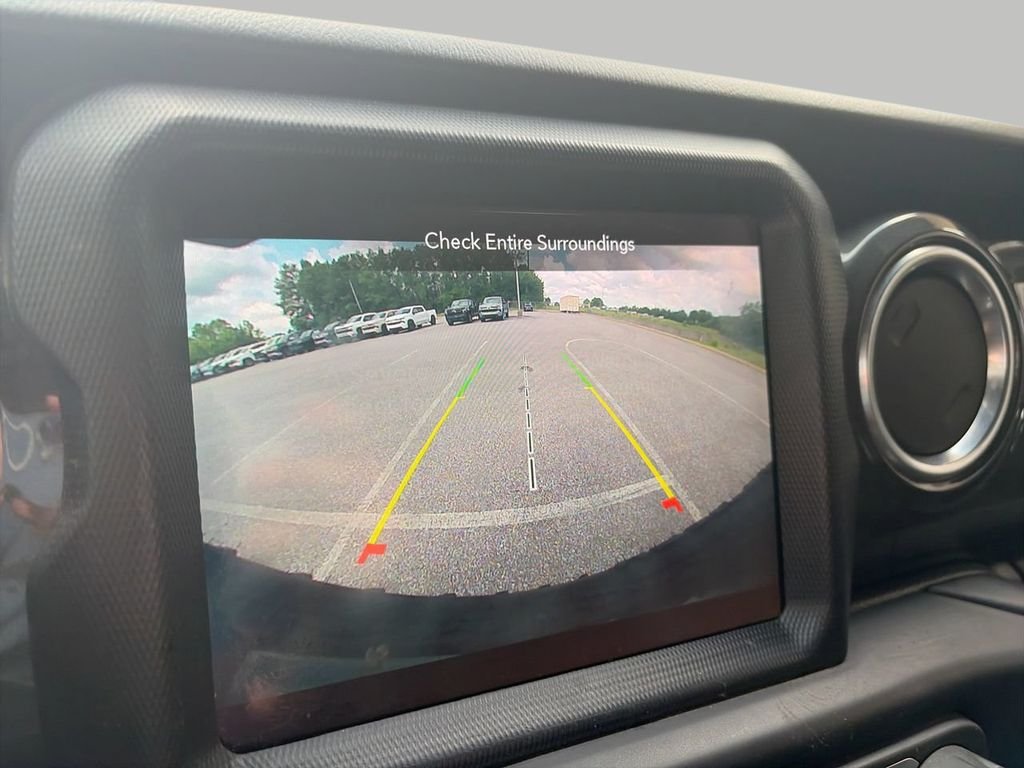 Used 2020 Gray Jeep Unlimited Sahara Altitude image 19