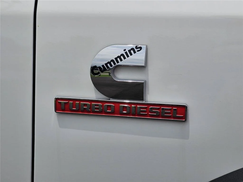 New 2026 Bright White Clearcoat RAM Tradesman image 8