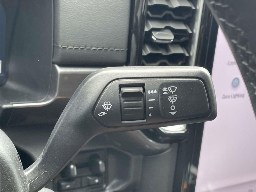 Used 2025 Oxford White Ford LARIAT image 13