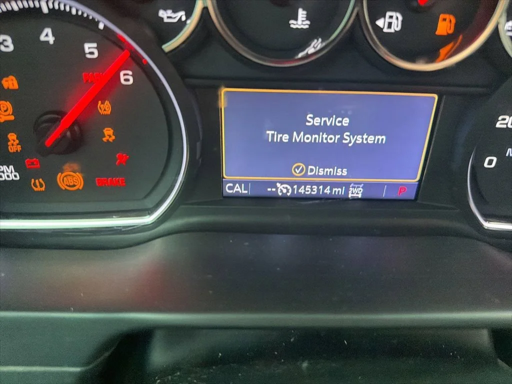 Used 2020 SATIN STEEL METALLIC Chevrolet LT Trail Boss image 9