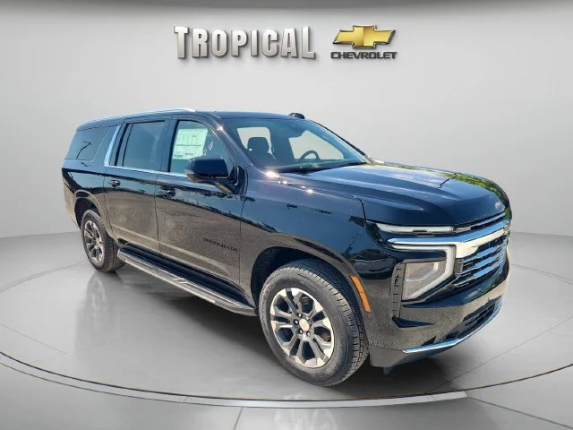 2026 Chevrolet Suburban LT - Photo 7