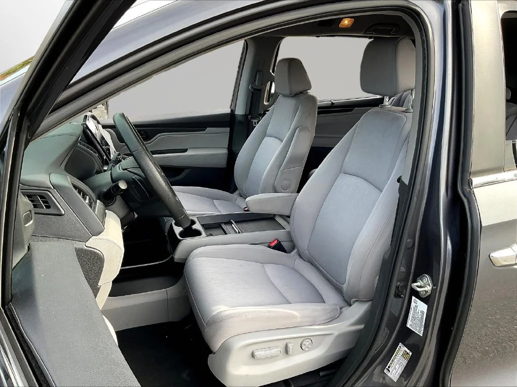 Used 2020  Honda EX image 22