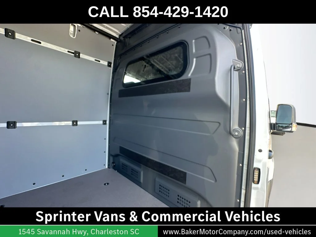 New 2026 Arctic White Mercedes-Benz Cargo 144 WB image 32