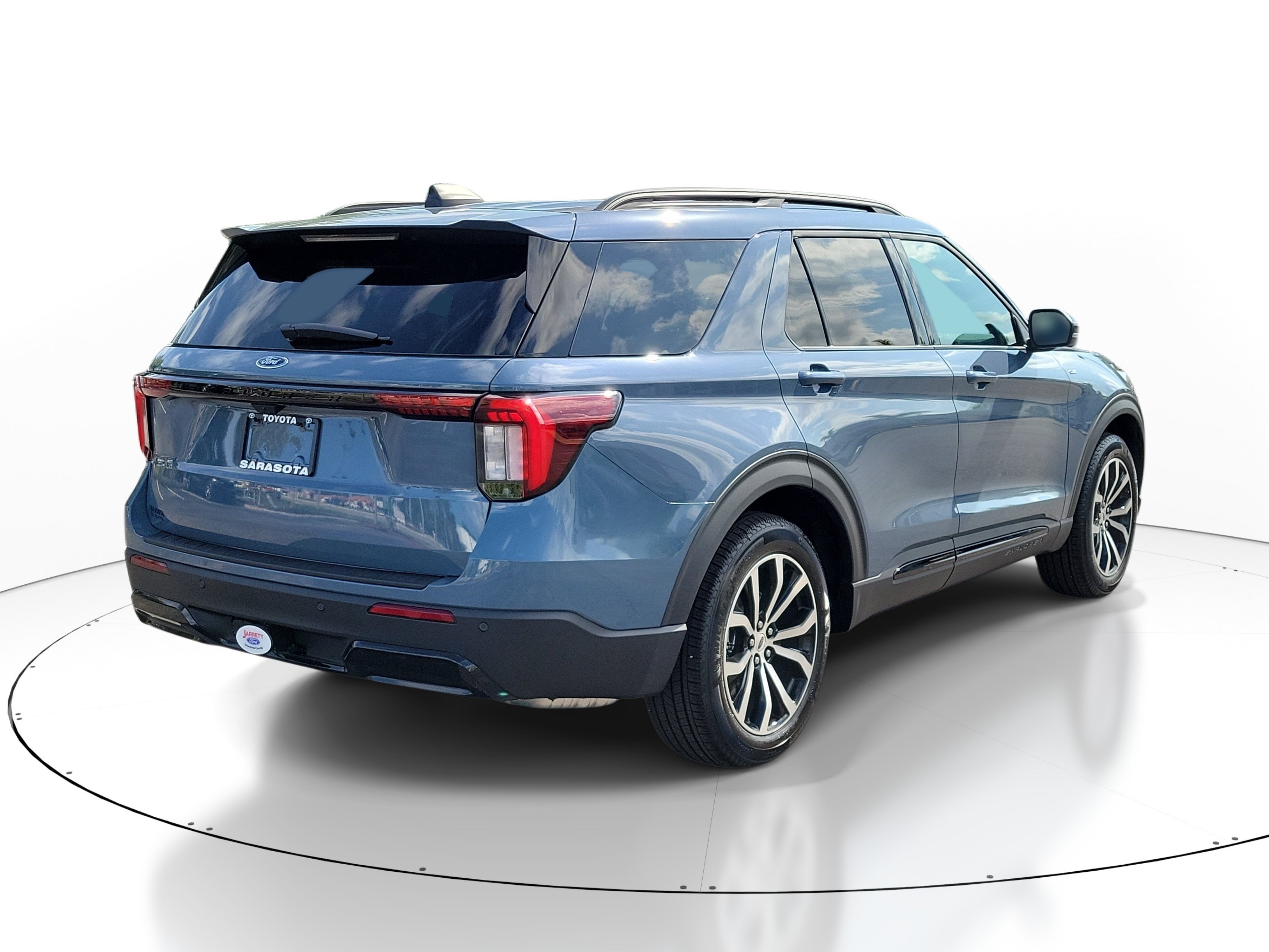 Used 2026 Vapor Blue Ford ST-Line image 5