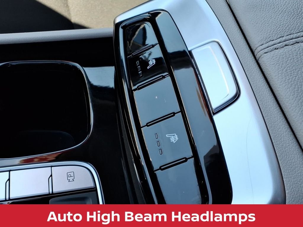 Used 2023 Phantom Black Hyundai SEL W/HEATED SEATS & POWER LIFTGATE image 5