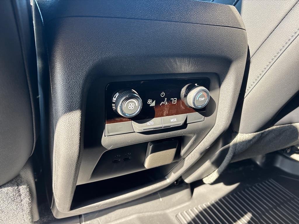 2027 Chevrolet Traverse LT - Photo 22
