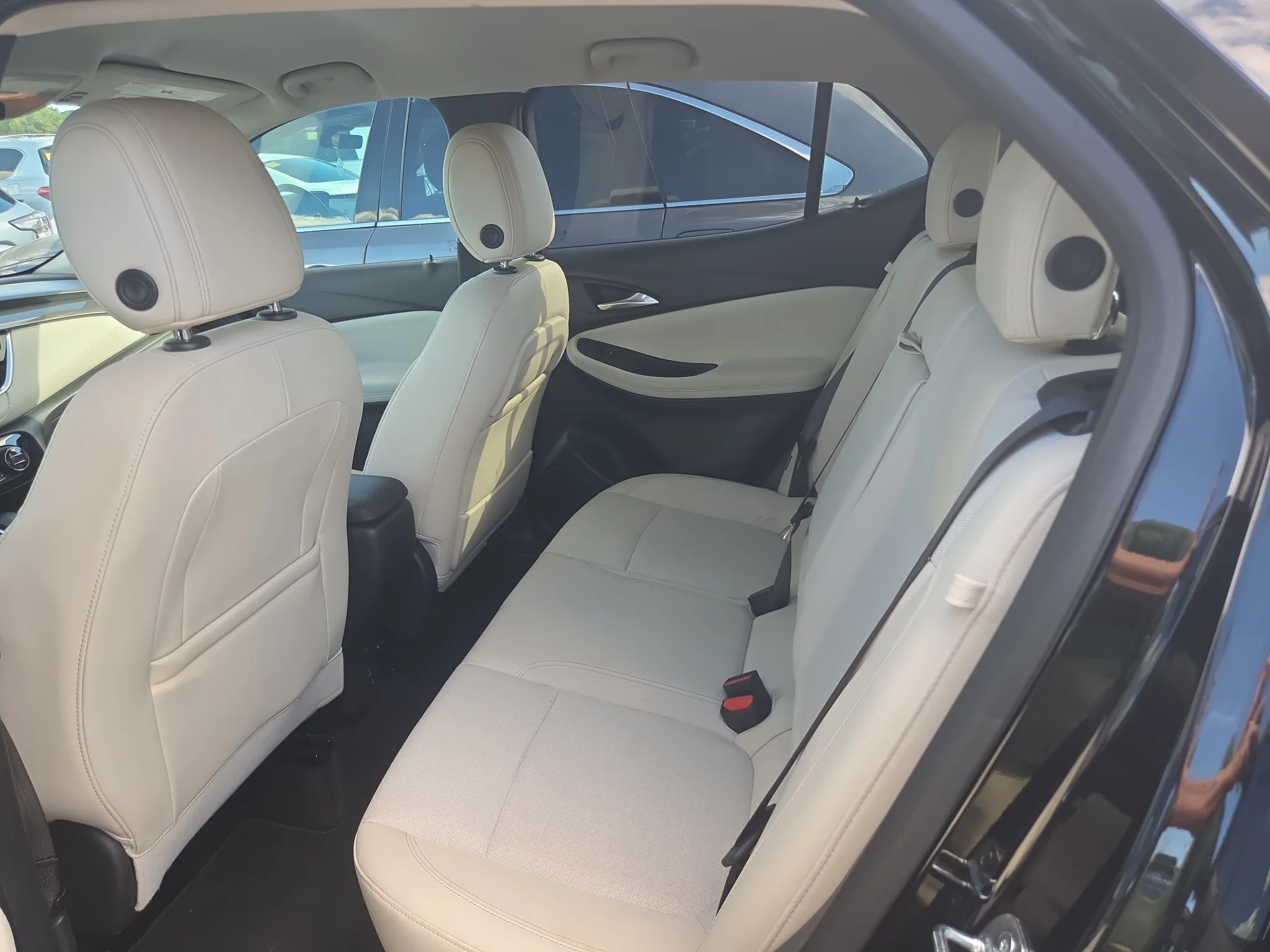 Used 2021 Ebony Twilight Metallic Buick Select image 4