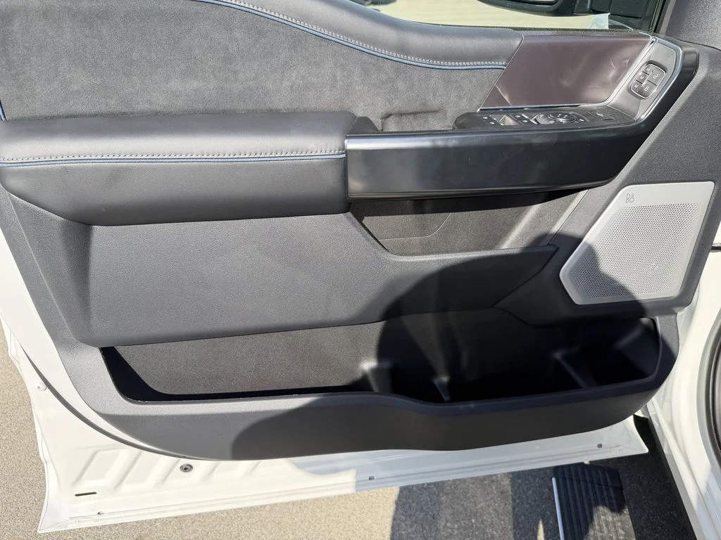 New 2026 Star White Metallic Tri-Coat Ford F-250® Platinum® image 24