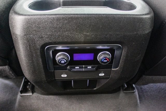 2024 Chevrolet Suburban LT - Photo 24
