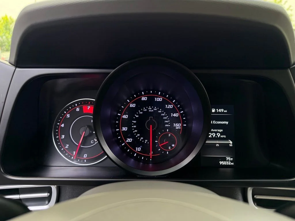 Used 2023 Gray Hyundai SEL image 14