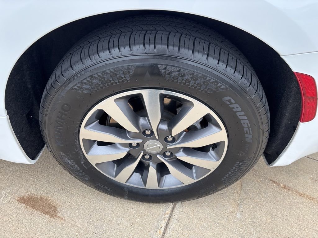 2020 Chrysler Pacifica Hybrid Limited - Photo 12