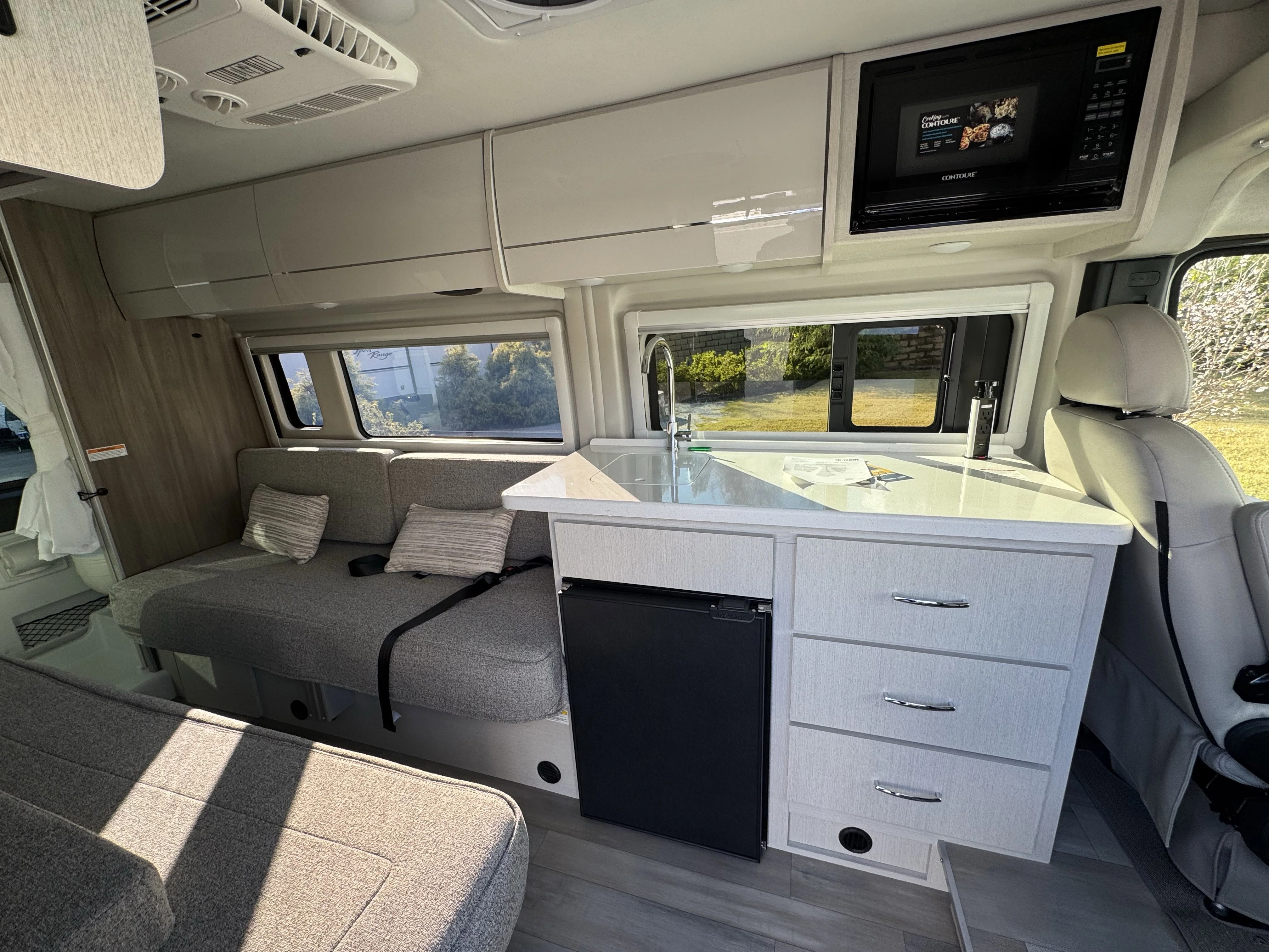 2025 RAM ProMaster Window Van Base - Photo 14
