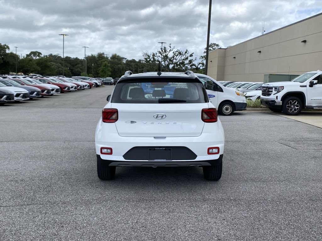 Used 2026 Lunar White w/Black Roof Hyundai SEL image 7