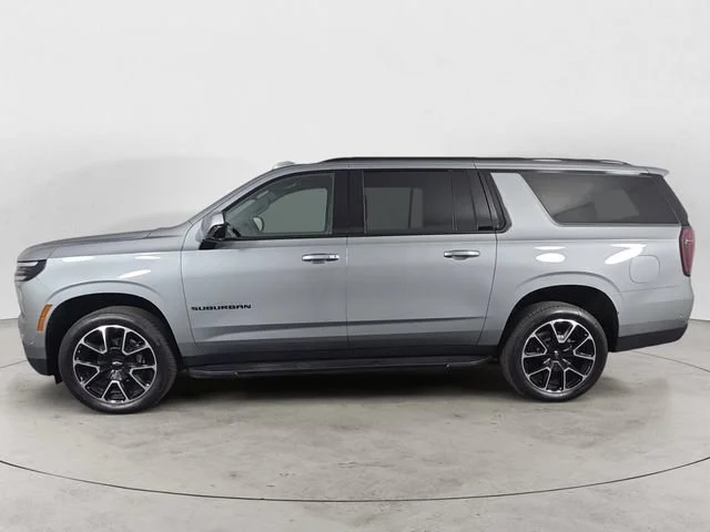 Used 2025 Sterling Gray Metallic Chevrolet RST image 8