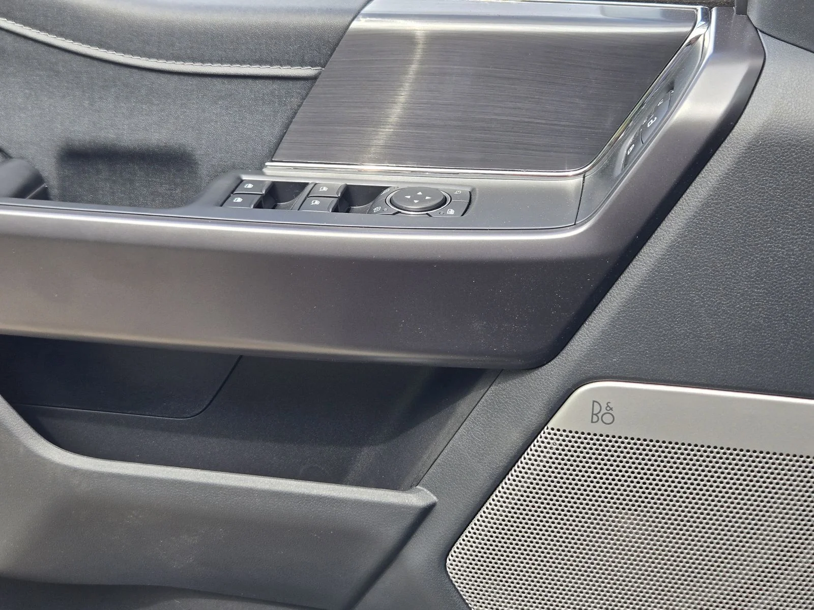 New 2026 Agate Black Metallic Ford Lariat® image 17