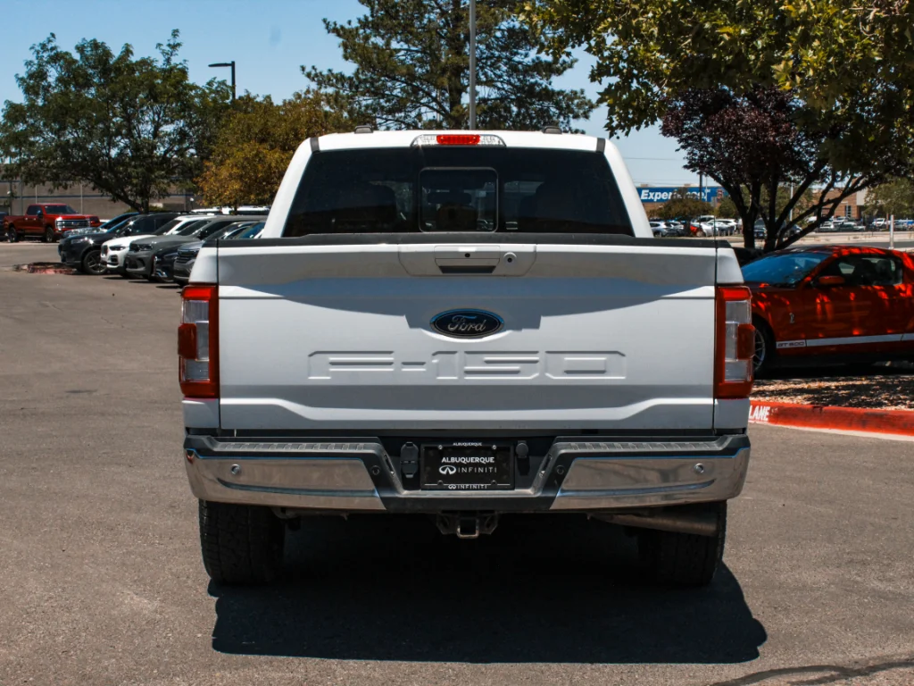 Used 2022 Oxford White Ford LARIAT image 7
