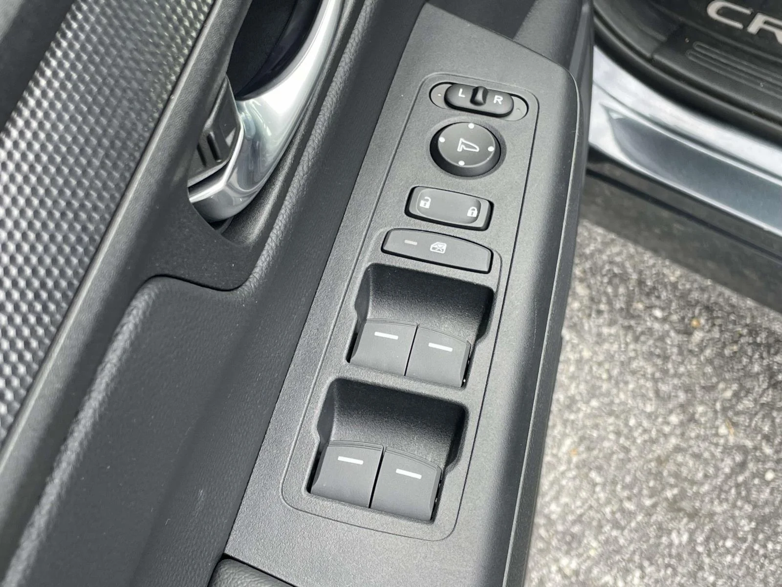 Used 2025  Honda Sport-L image 6