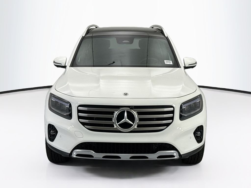 Used 2026 Polar White Mercedes-Benz GLB 250 image 2