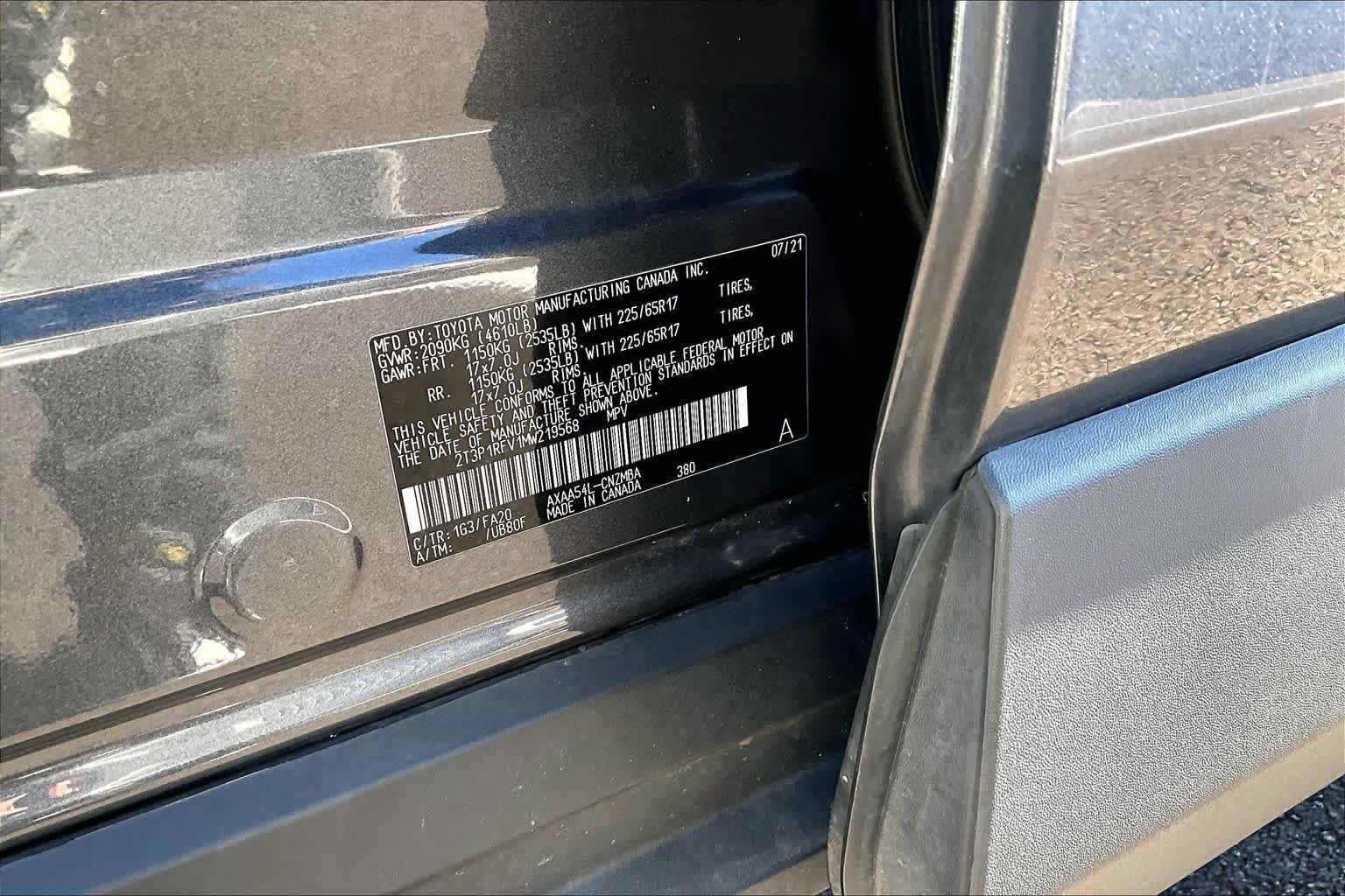 Used 2021 Magnetic Gray Metallic Toyota XLE image 33