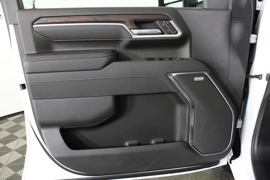 2026 GMC Sierra 3500HD SLT - Photo 10