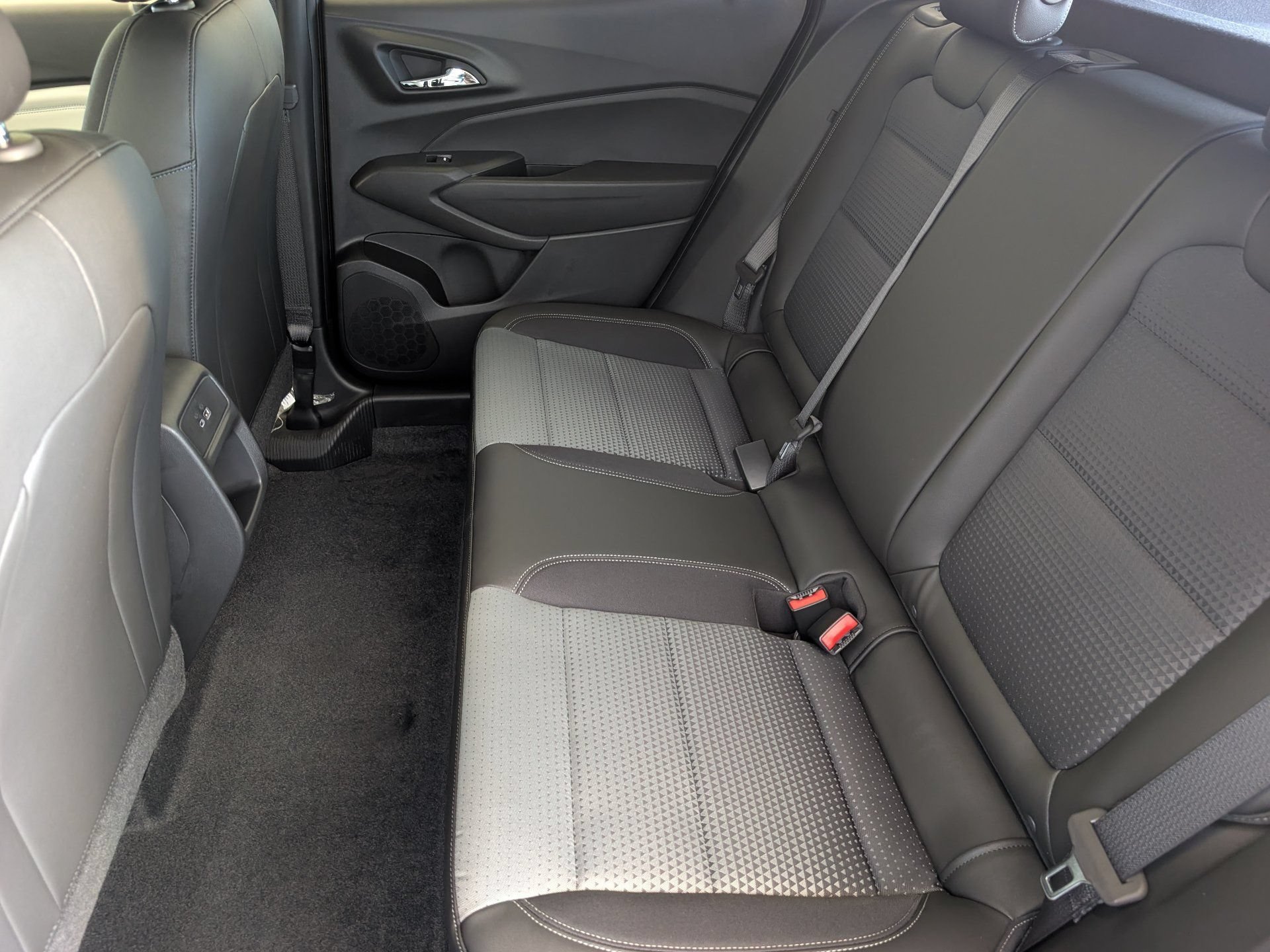 2026 Chevrolet Trax LT - Photo 16