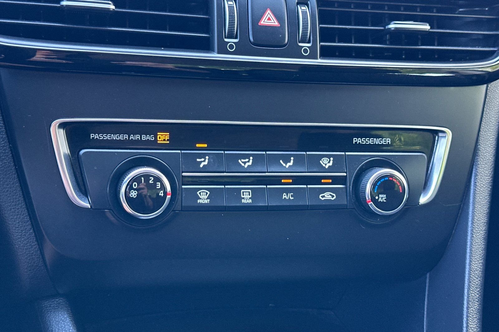 Used 2017 Black Kia LX image 19