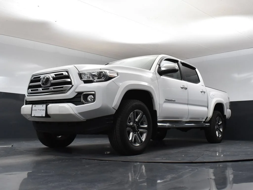 Used 2018 Super White Toyota Limited image 32